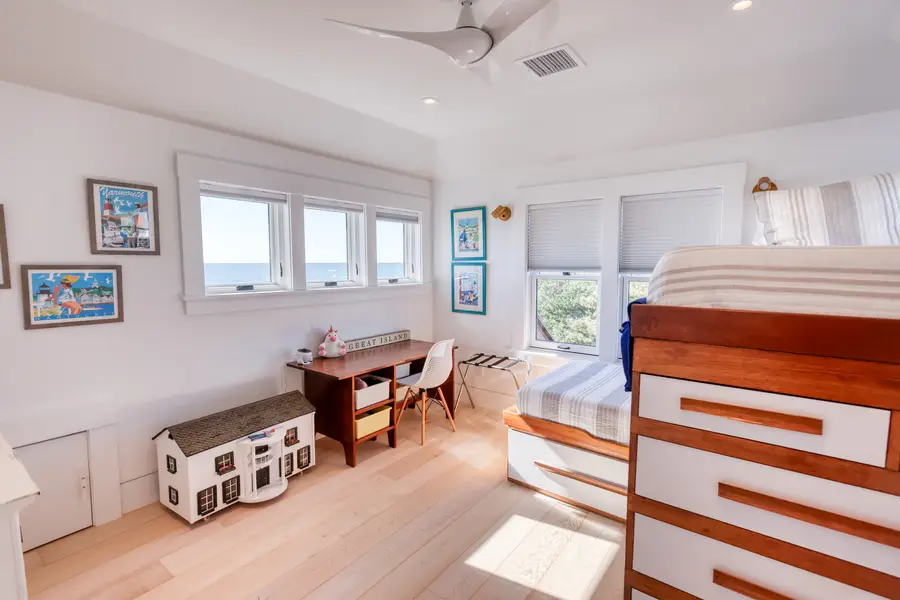 Bedroom with built-in bunks